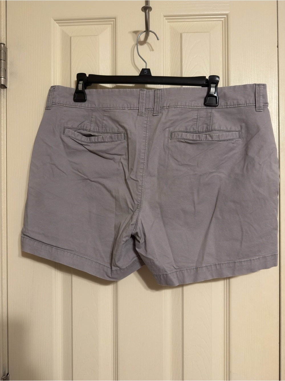 Old Navy Women's Gray Chino Bermuda Shorts - Picture 2 of 3